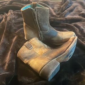 Corral Distressed Lamb Boots C1064